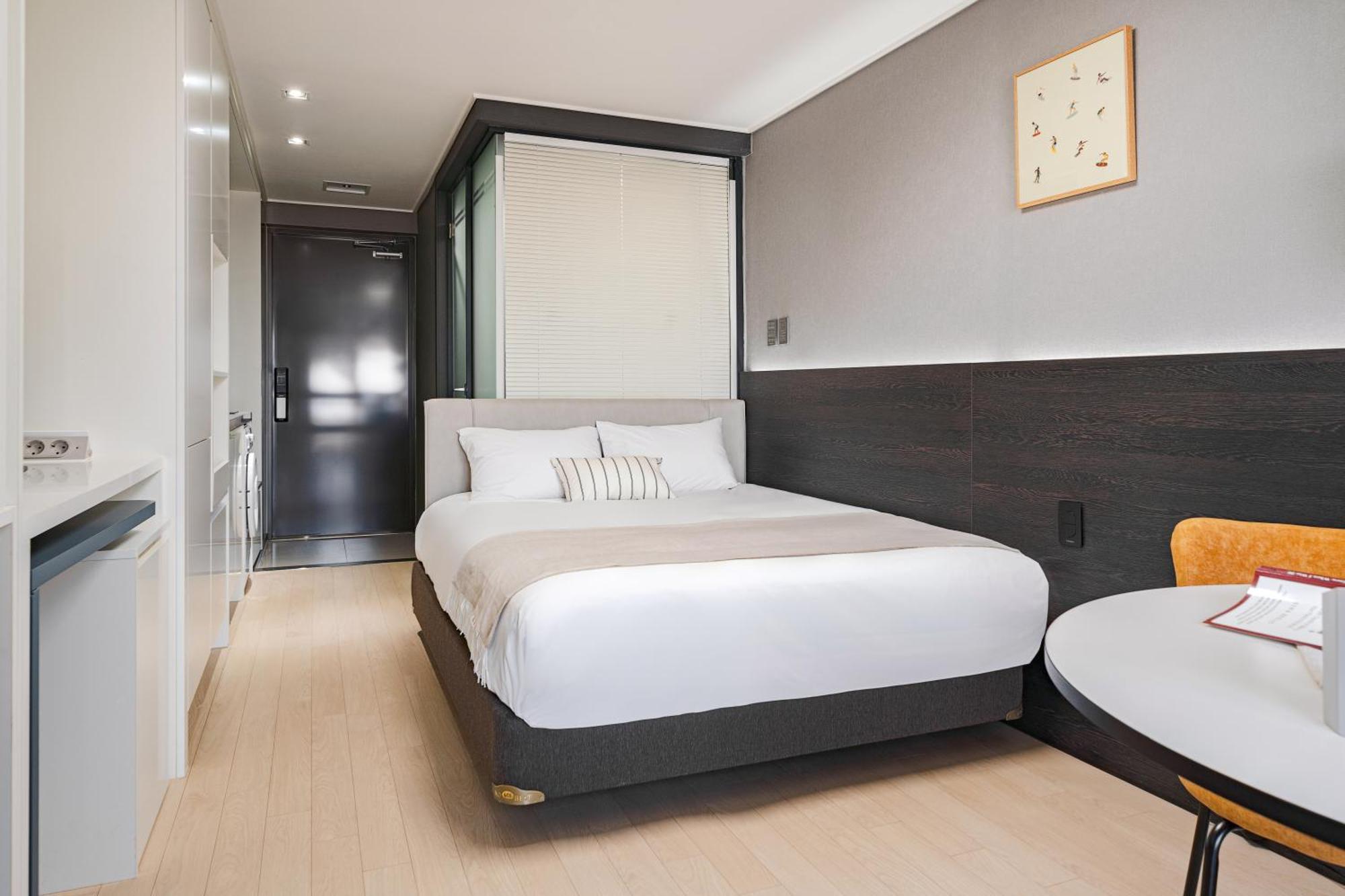 Urbanstay Sokcho Beach Ab Экстерьер фото