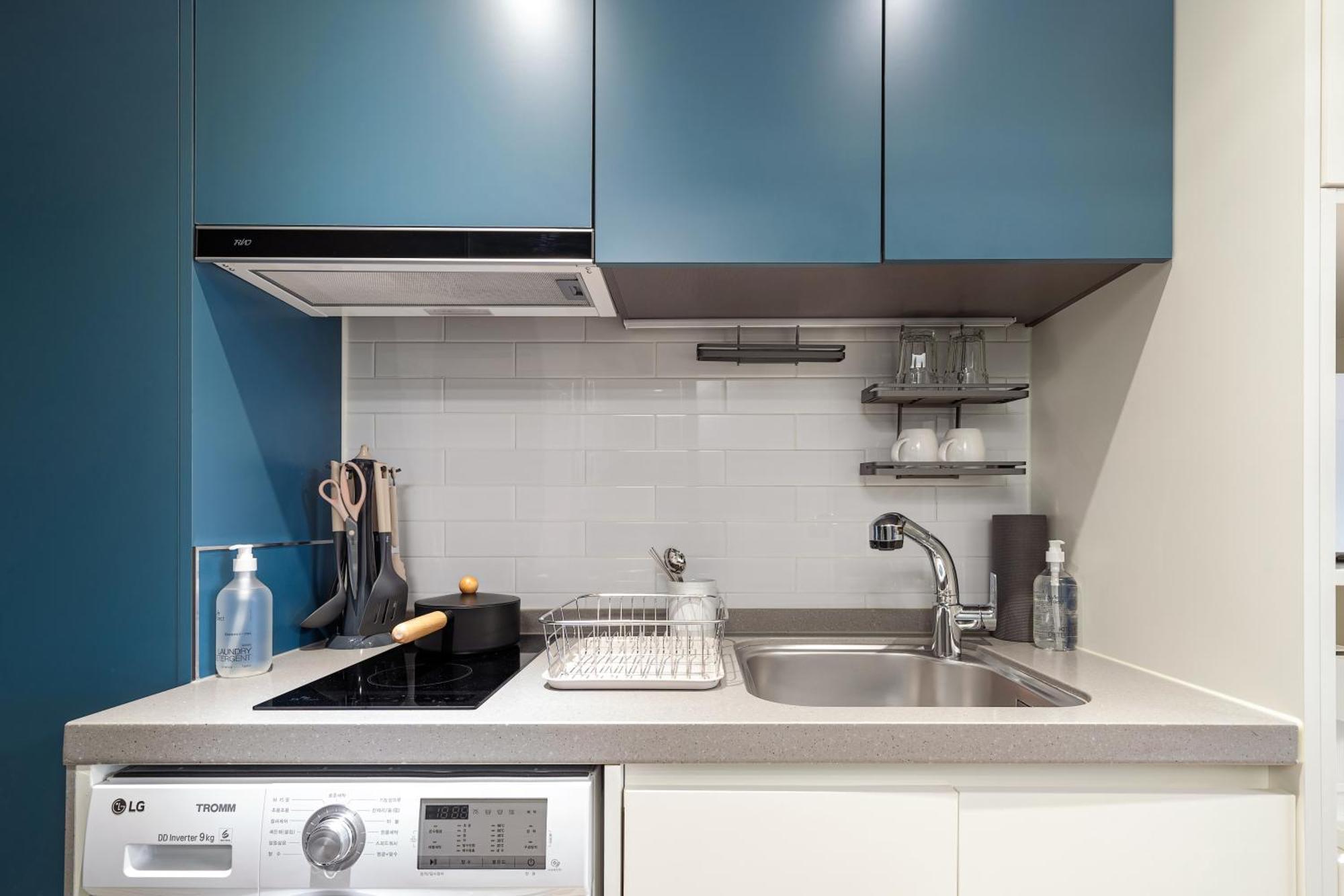 Urbanstay Sokcho Beach Ab Экстерьер фото