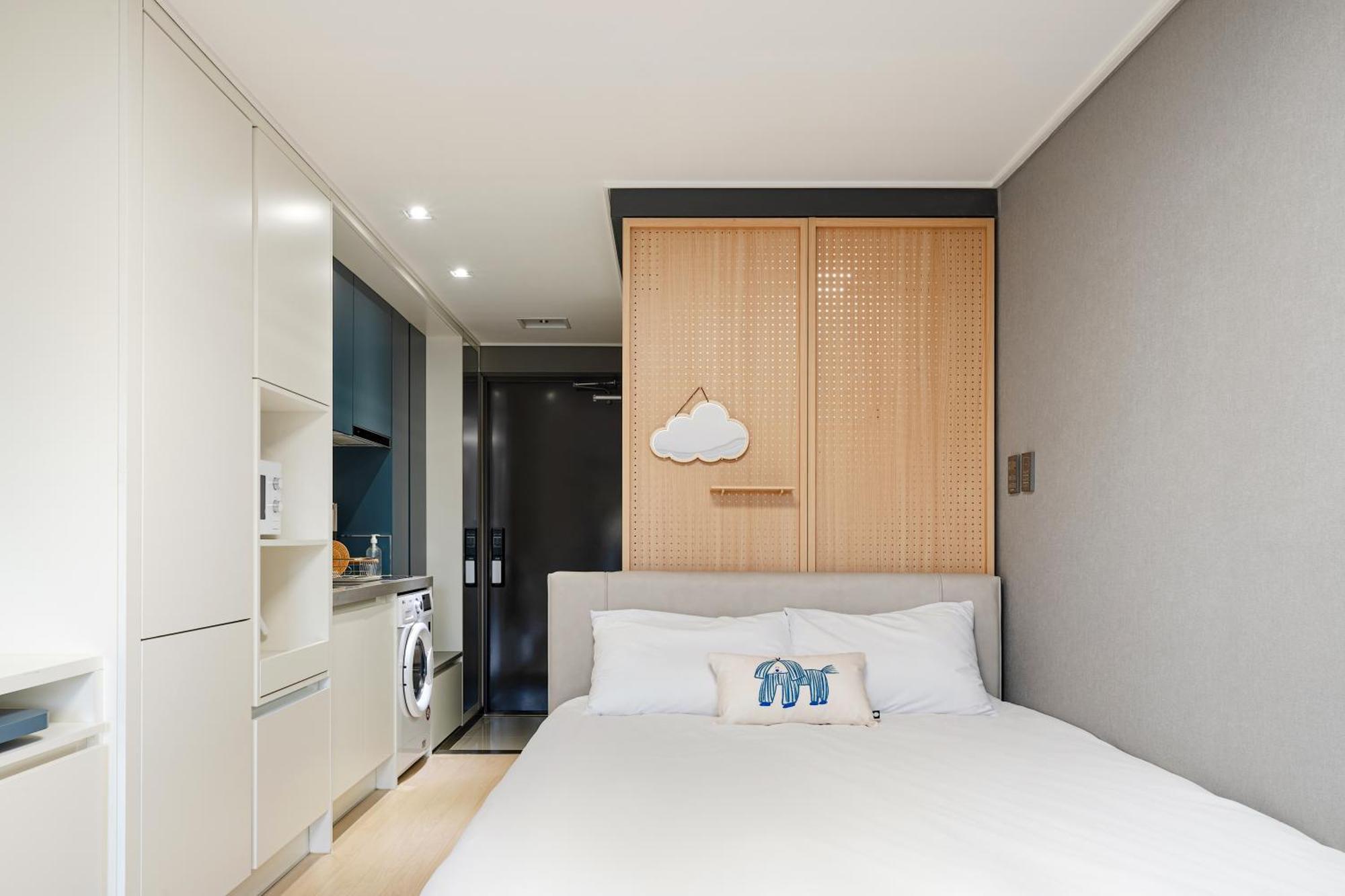 Urbanstay Sokcho Beach Ab Экстерьер фото
