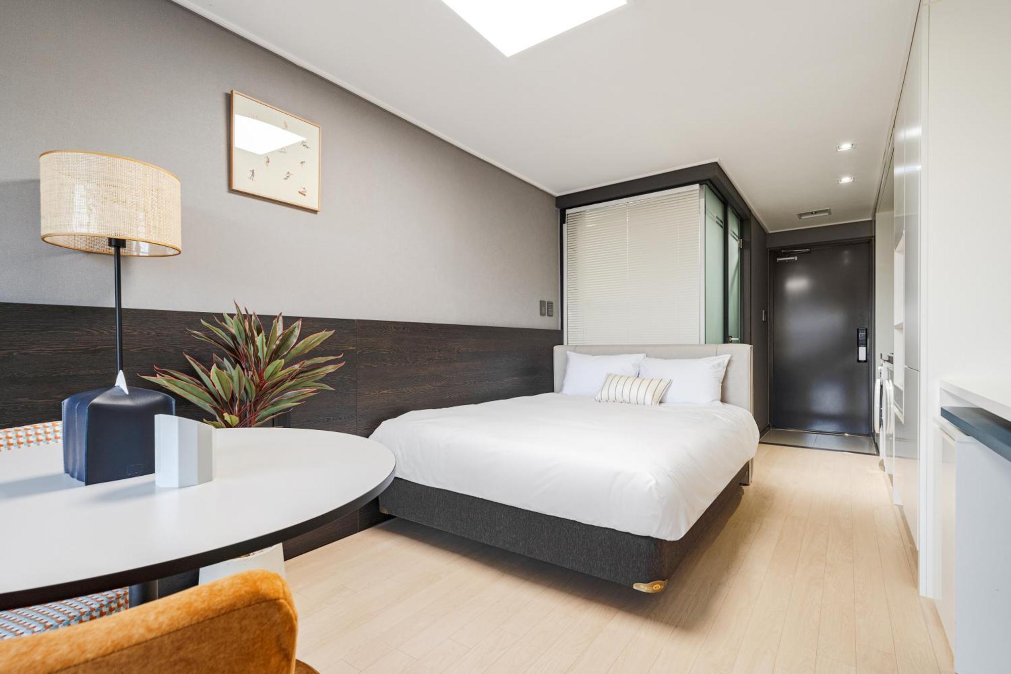 Urbanstay Sokcho Beach Ab Экстерьер фото