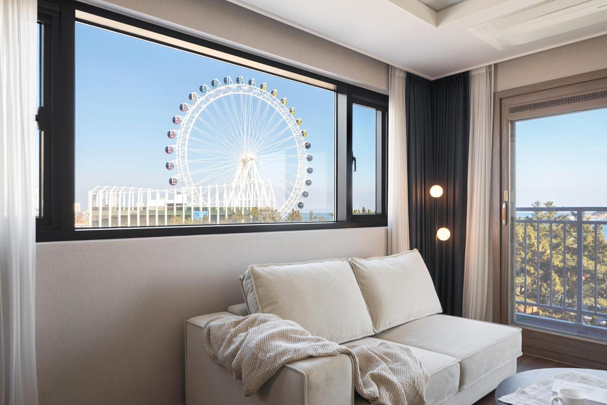 Urbanstay Sokcho Beach Ab Экстерьер фото